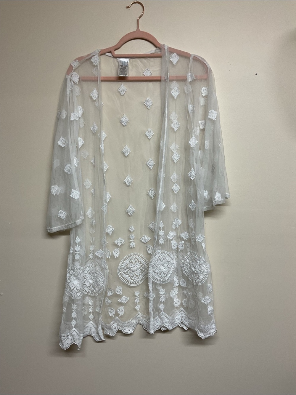Time and Tru White Sheer Embroidered Lace Kimono